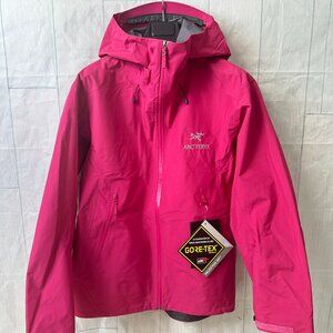 Arc'teryx Red GORE-TEX Hooded Outdoor Jacket - Size S